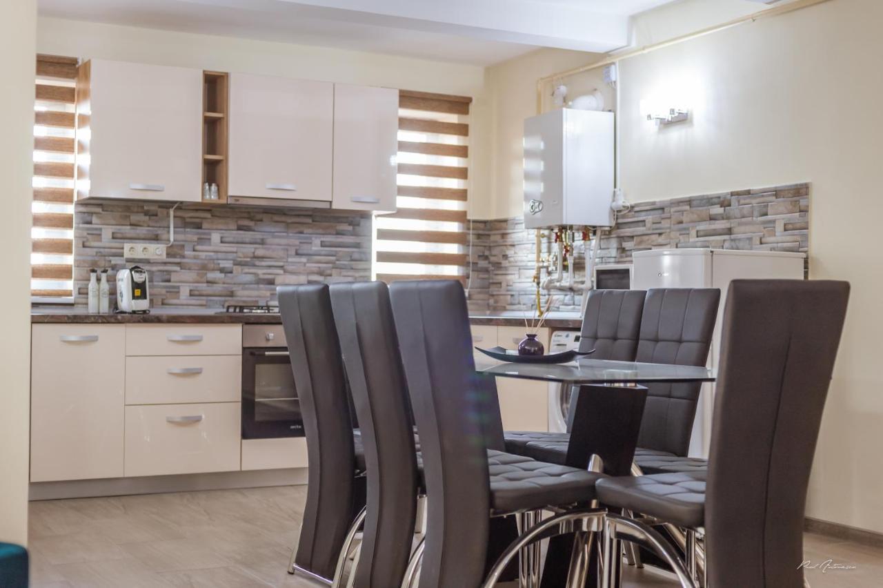 Dany Luxury Apartments Питешти Экстерьер фото