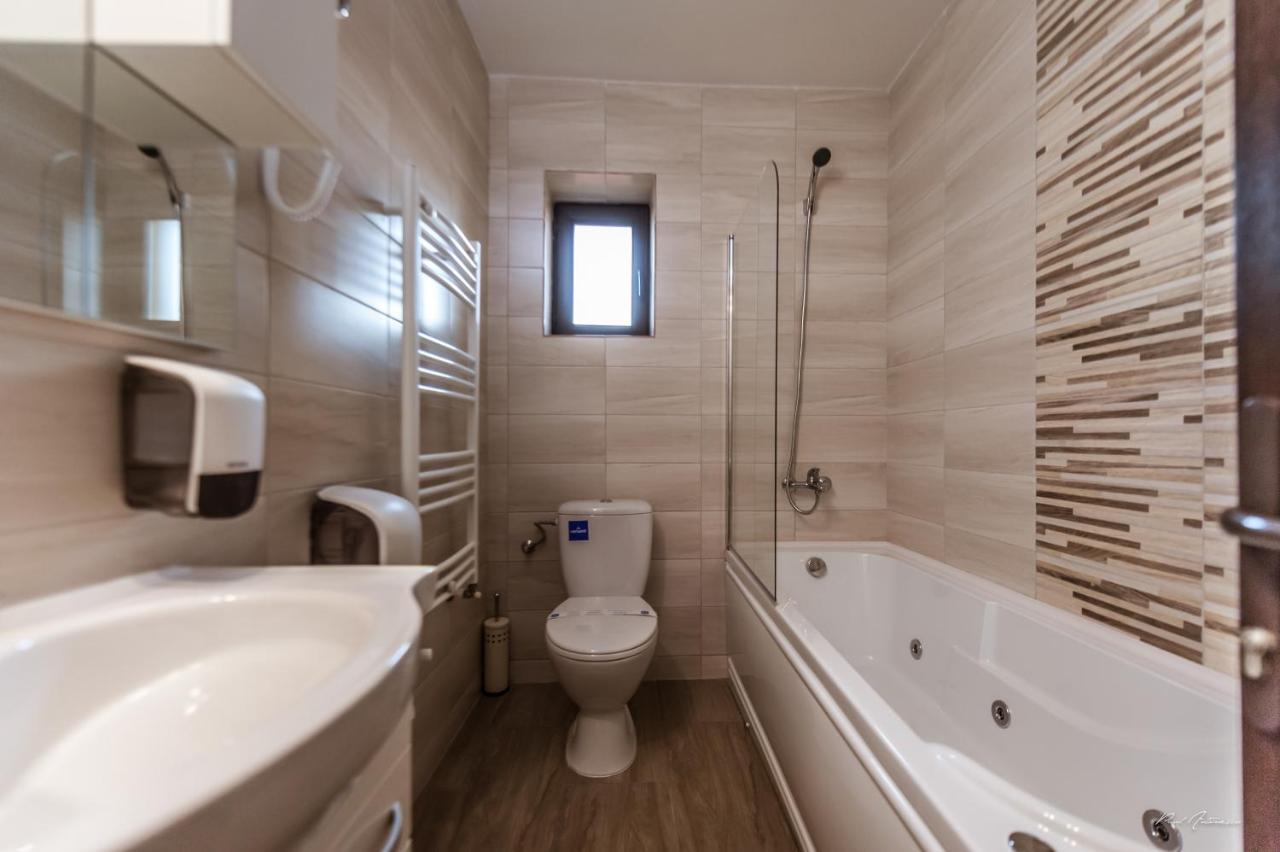 Dany Luxury Apartments Питешти Экстерьер фото