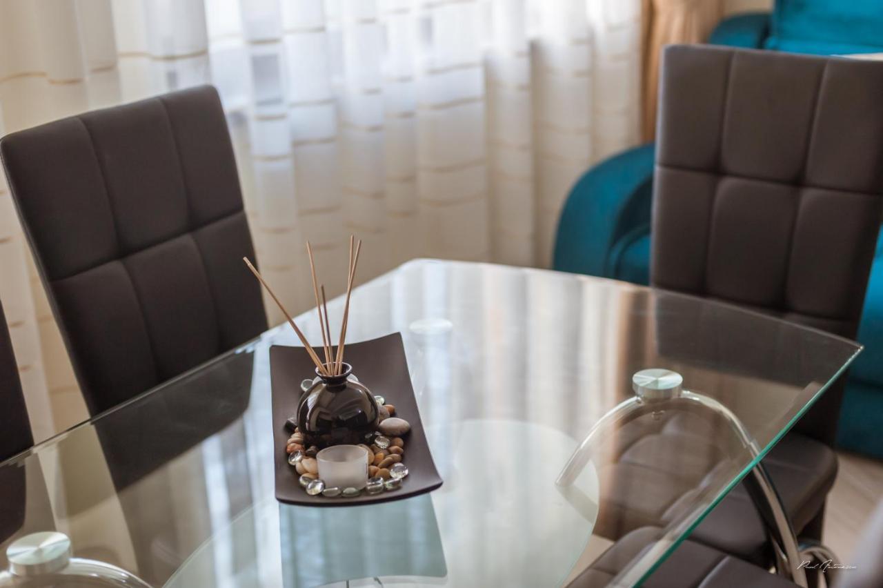 Dany Luxury Apartments Питешти Экстерьер фото