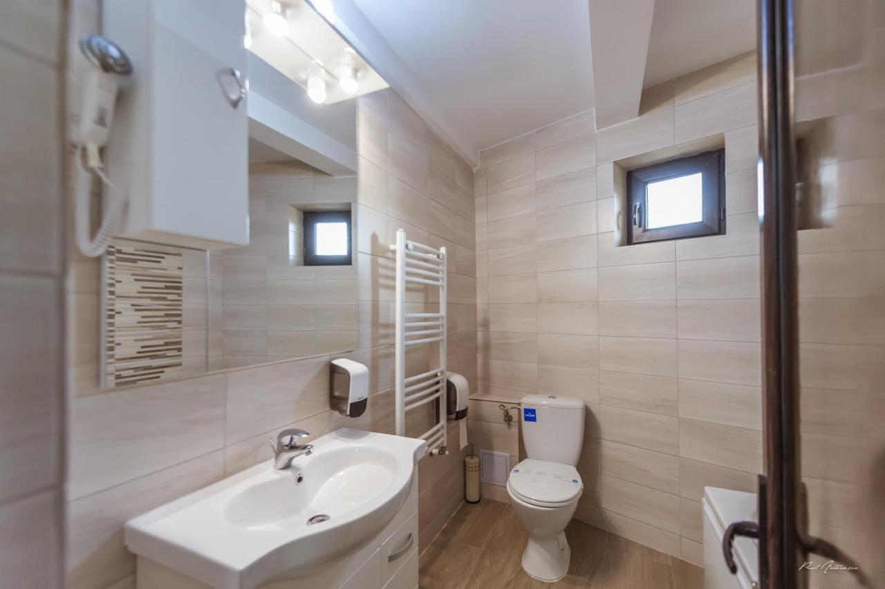 Dany Luxury Apartments Питешти Экстерьер фото
