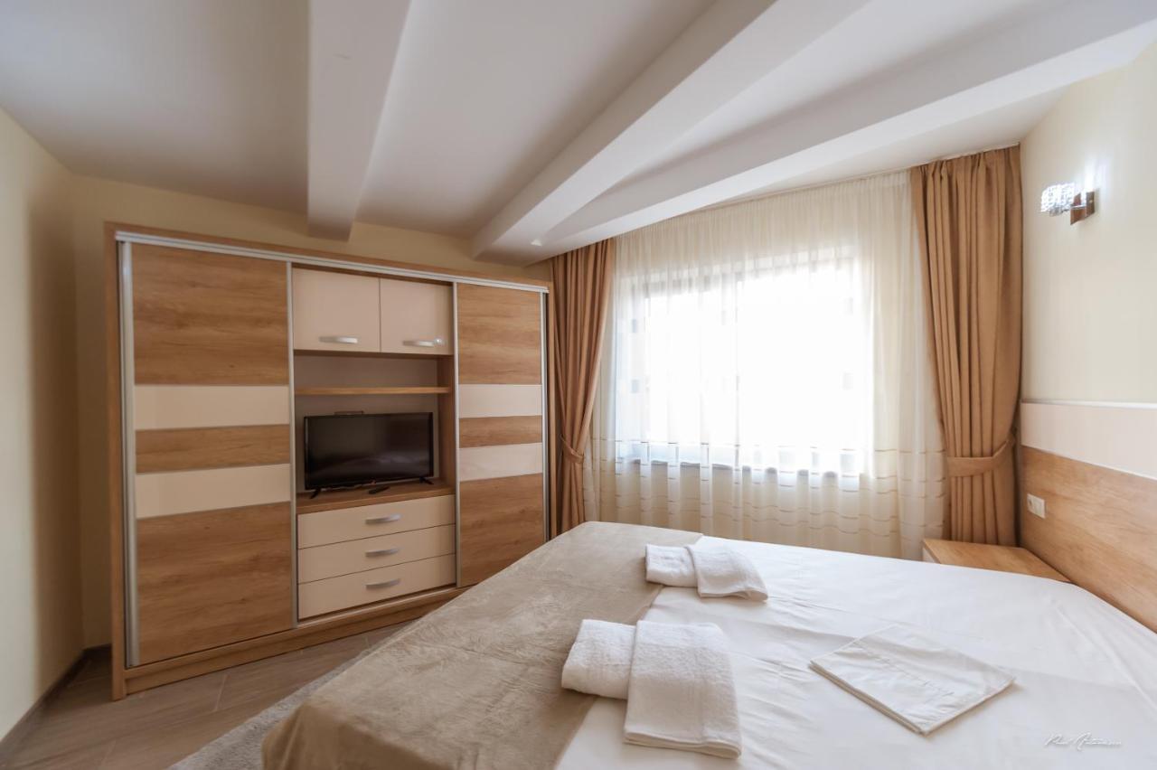 Dany Luxury Apartments Питешти Экстерьер фото