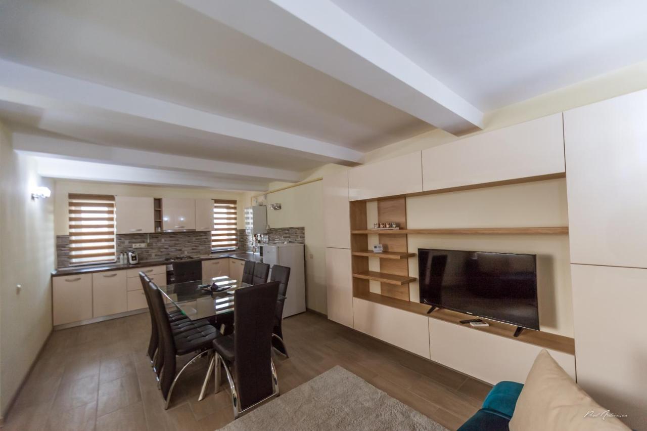 Dany Luxury Apartments Питешти Экстерьер фото