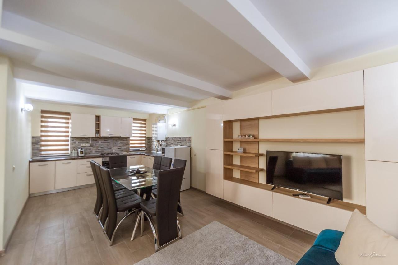 Dany Luxury Apartments Питешти Экстерьер фото